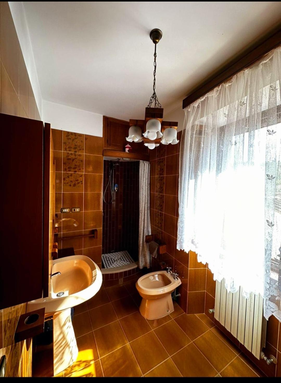 A Collodi Io & Mamma100 M Dal Parco Di Pinocchio Bed & Breakfast Phòng bức ảnh